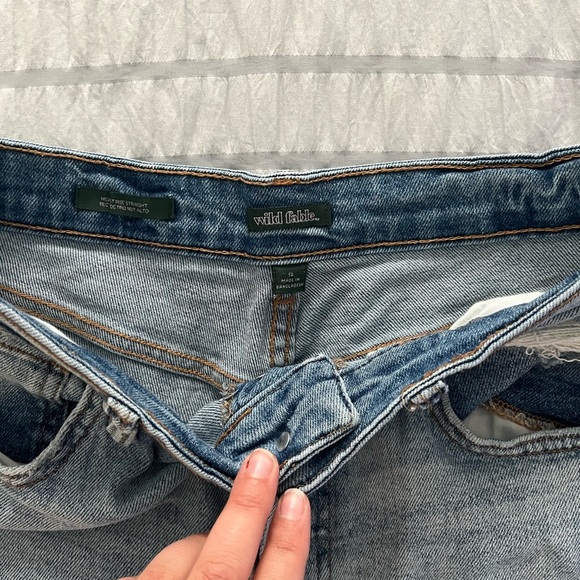 Wild Fable Relaxed Distressed Light Blue Jeans - Picture 6 of 7